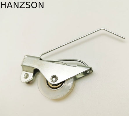 OEM de aluminio del material de hoja del hierro de los rodillos 1.2m m de la puerta deslizante de la cubierta plástica